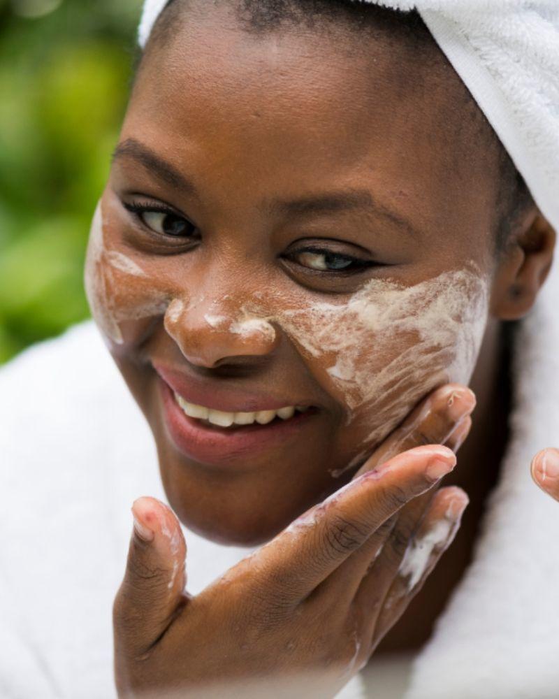 Face Cleanser Use